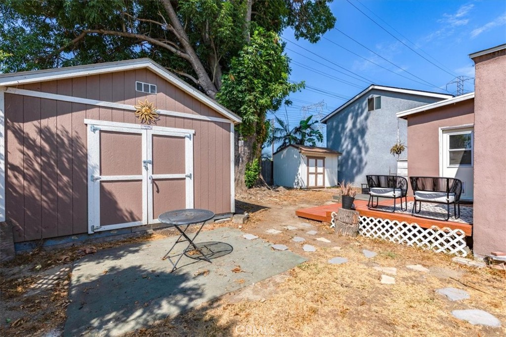 5907 Ibbetson Avenue