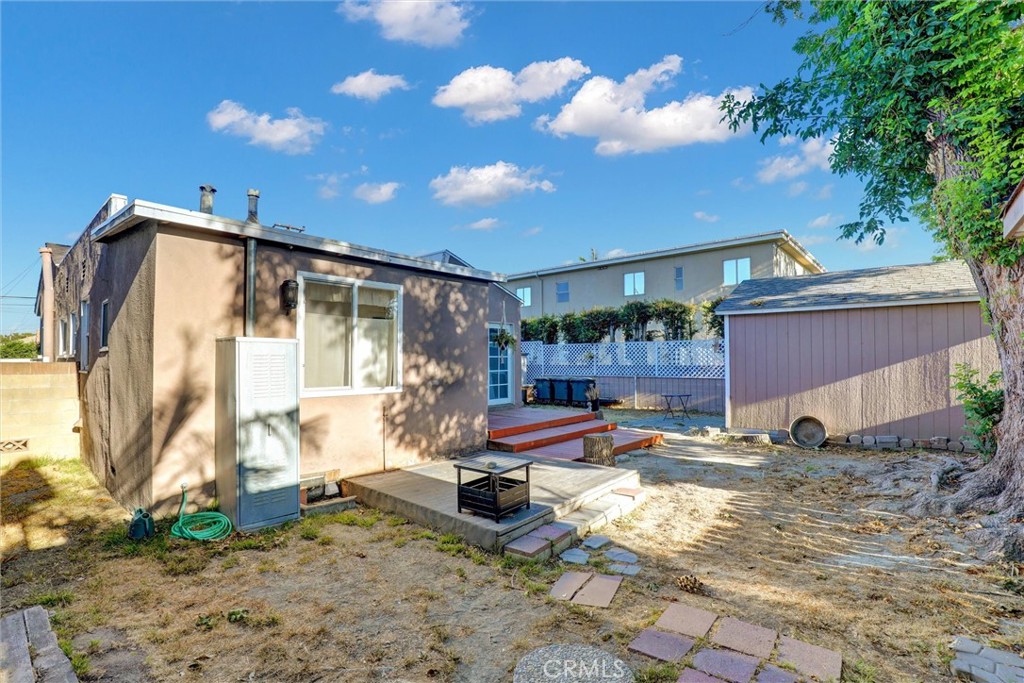 5907 Ibbetson Avenue