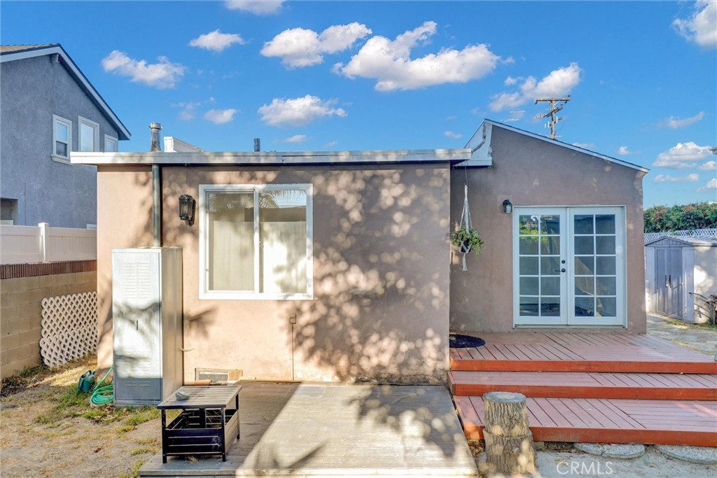 5907 Ibbetson Avenue