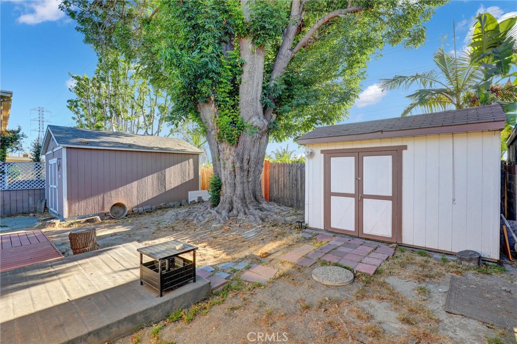 5907 Ibbetson Avenue