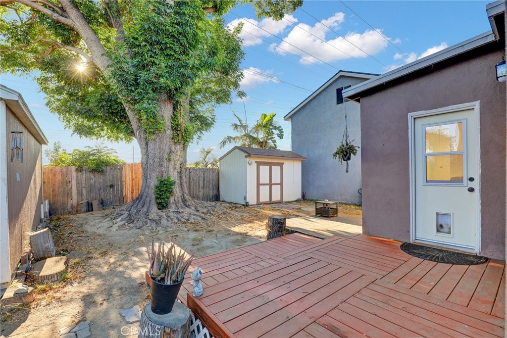 5907 Ibbetson Avenue