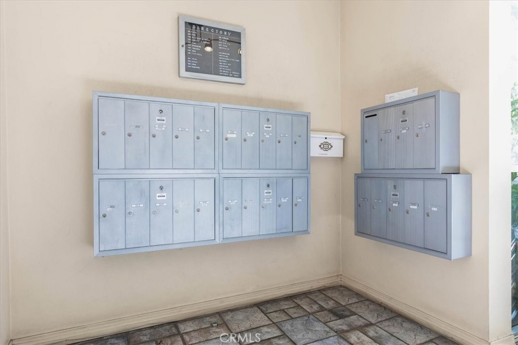 372 Carroll Park East 208