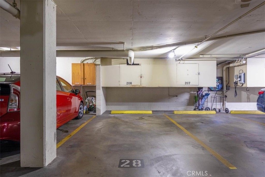 372 Carroll Park East 208