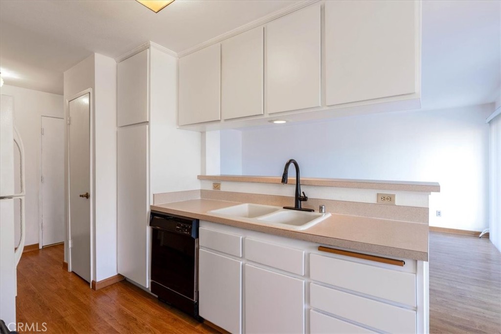 372 Carroll Park East 208