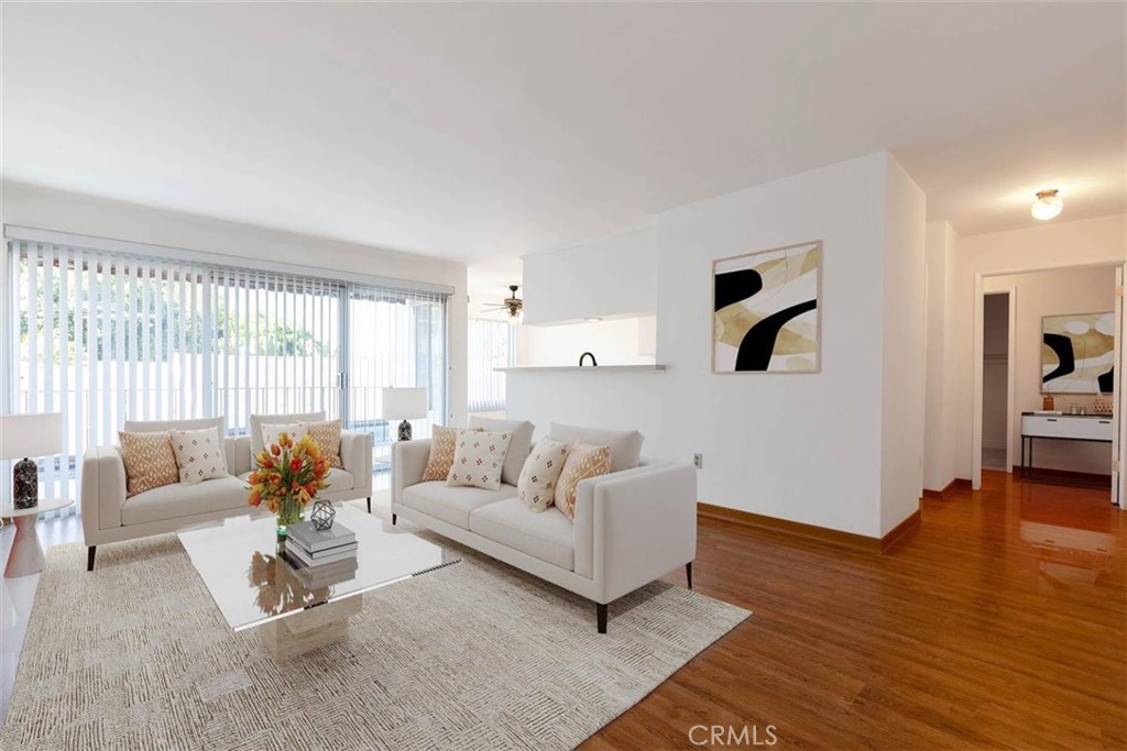 372 Carroll Park East 208