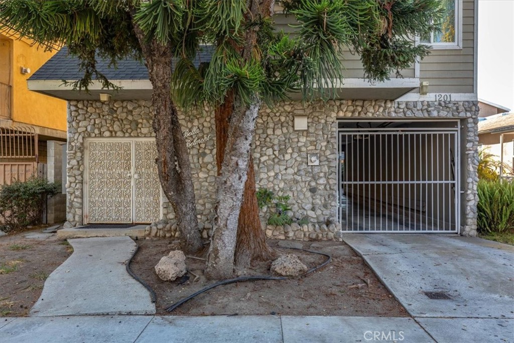 1201 1201 Belmont Avenue 303