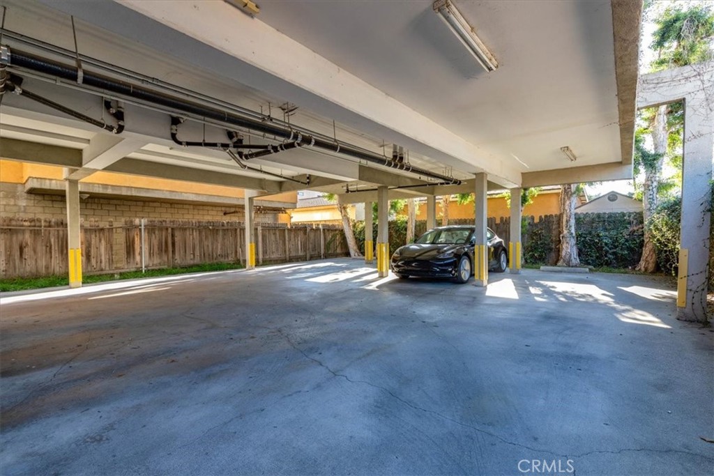 1201 1201 Belmont Avenue 303