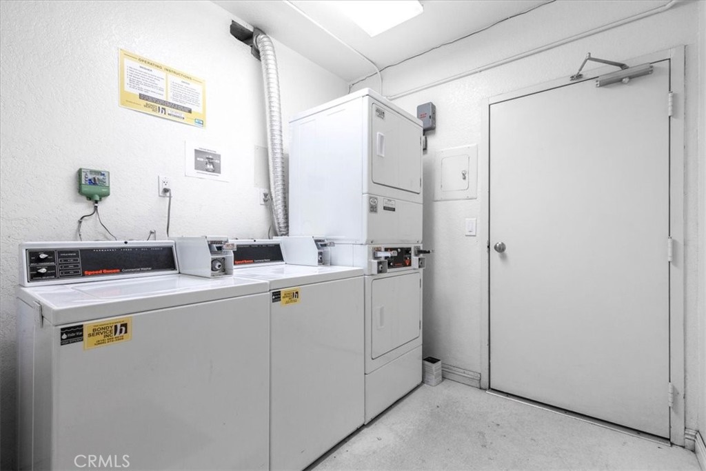 1201 1201 Belmont Avenue 303