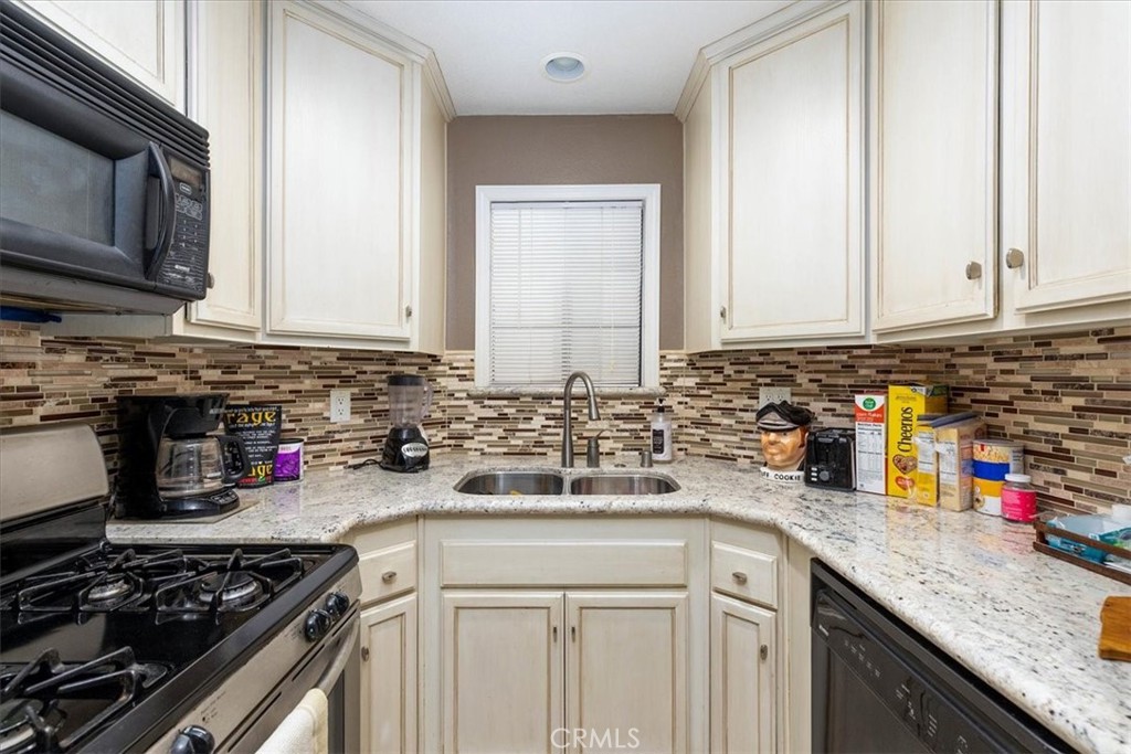 3913 N North Virginia Road 203