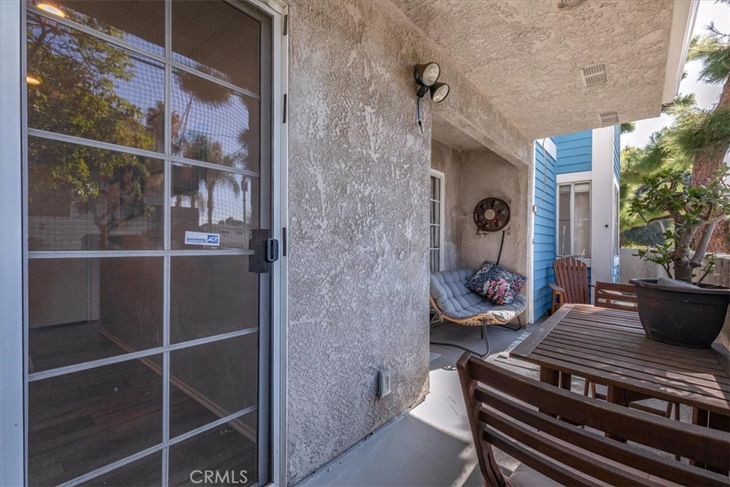 1200 Gaviota Avenue Avenue 116