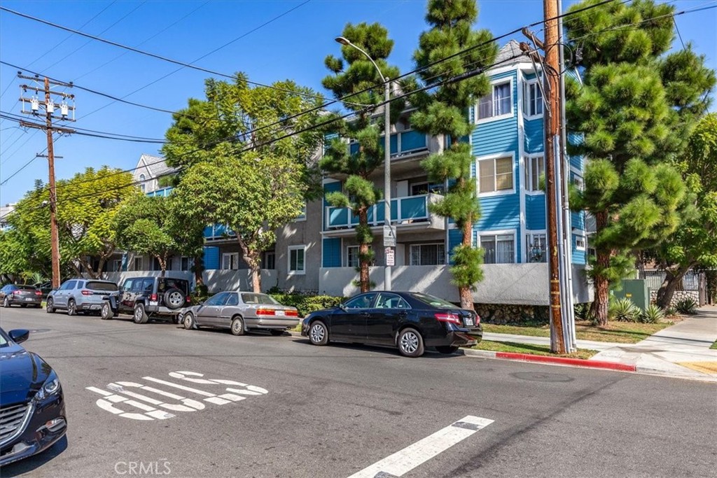 1200 Gaviota Avenue Avenue 116