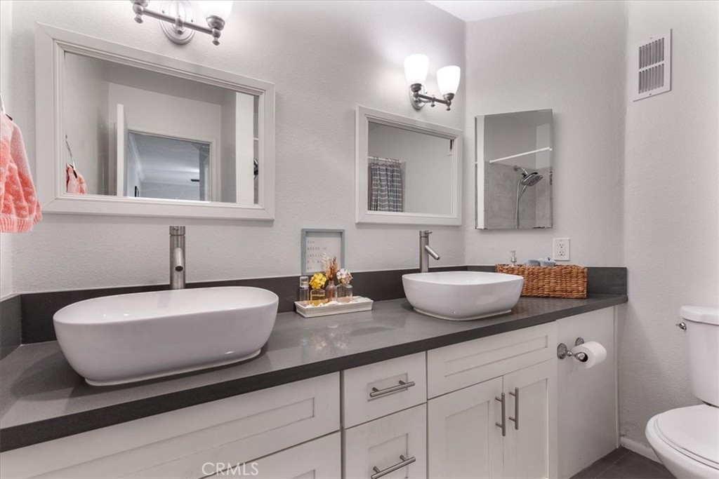 1200 Gaviota Avenue Avenue 116