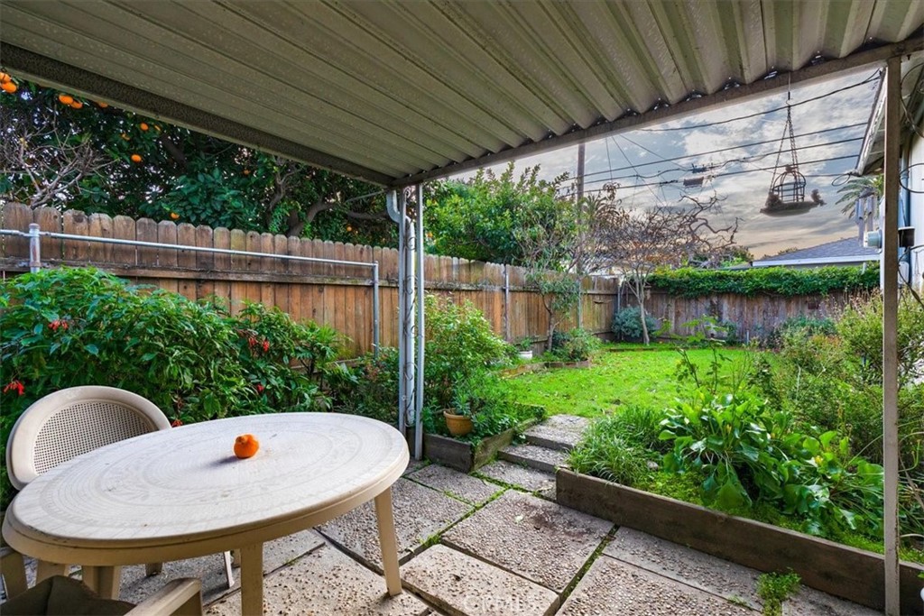 2289 Golden Avenue Avenue