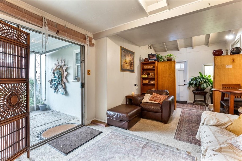 2289 Golden Avenue Avenue