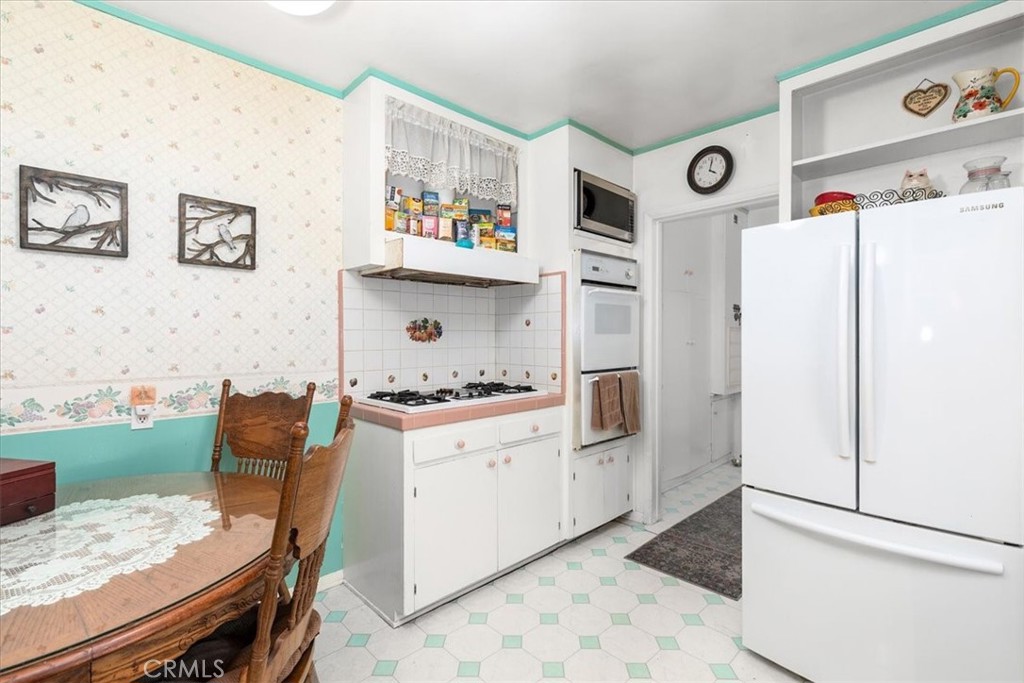 2289 Golden Avenue Avenue