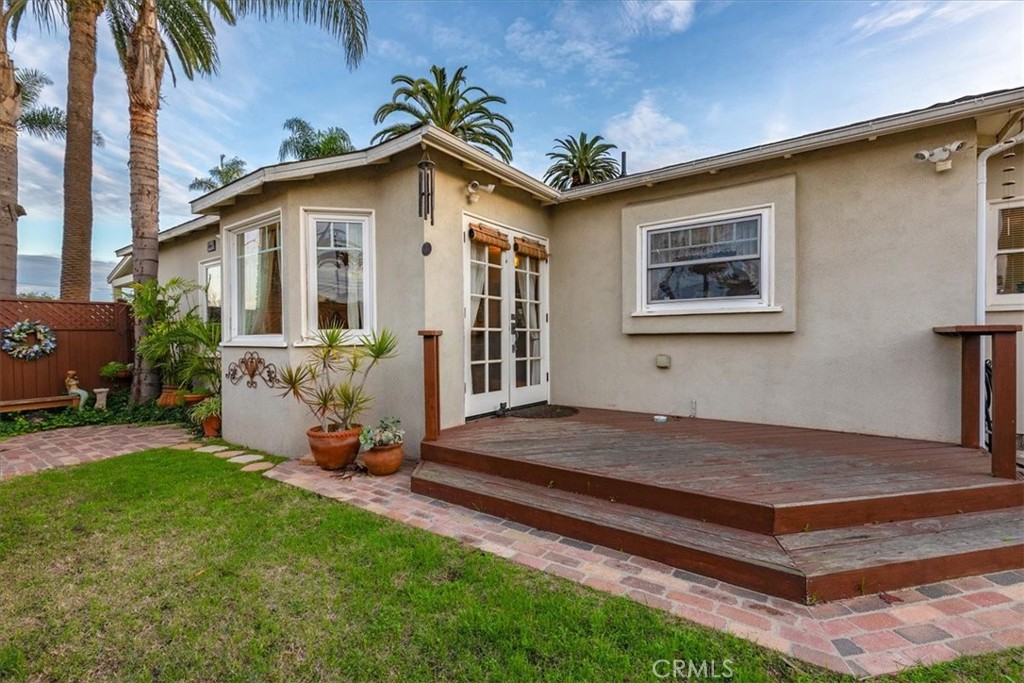 2289 Golden Avenue Avenue