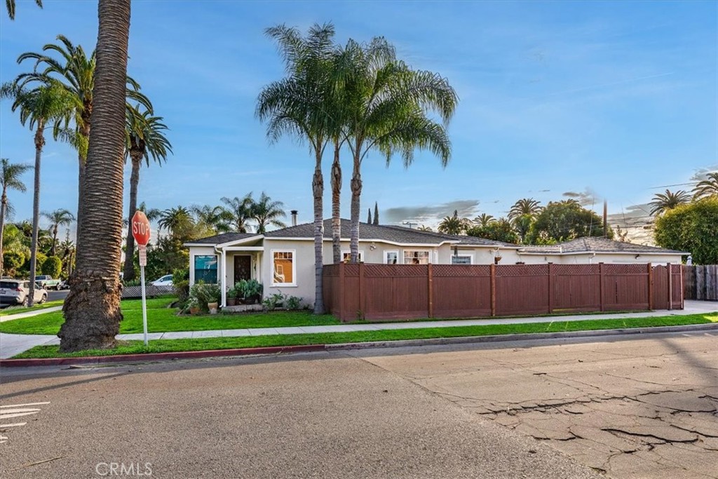 2289 Golden Avenue Avenue