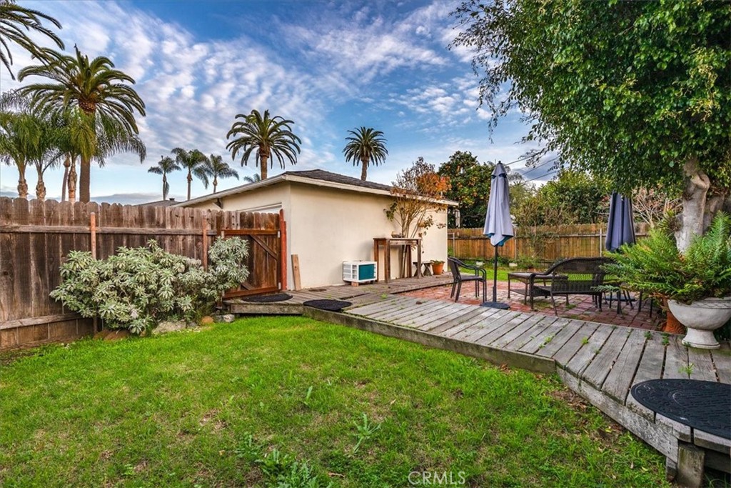 2289 Golden Avenue Avenue