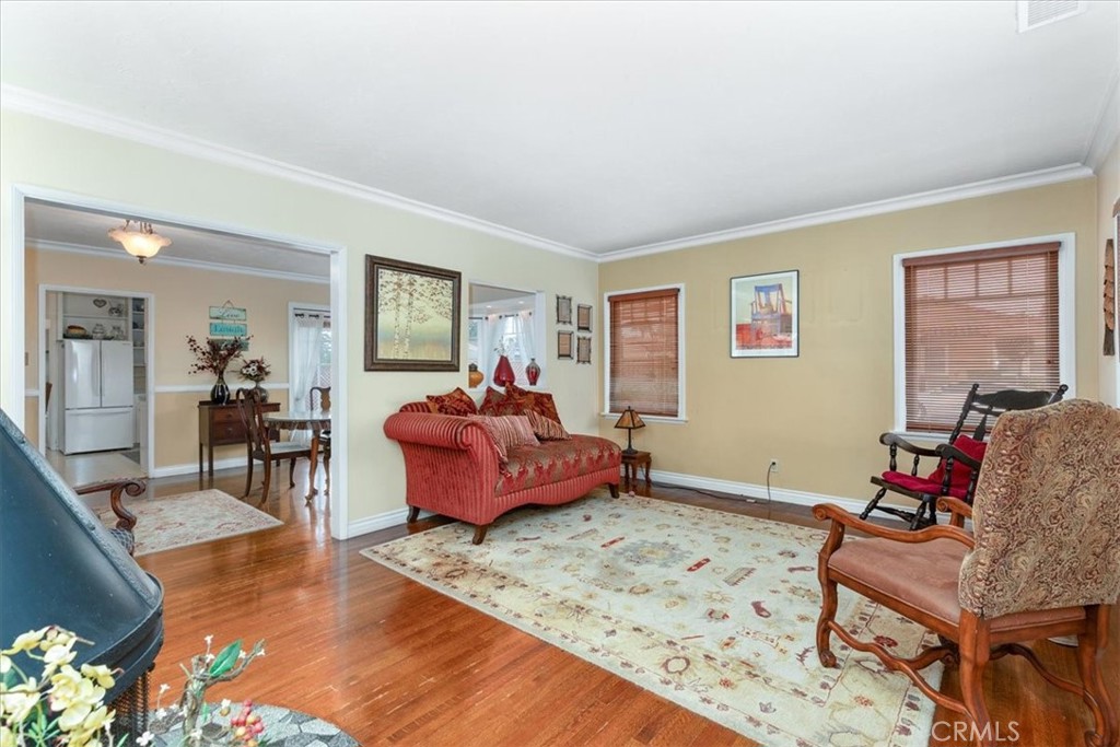 2289 Golden Avenue Avenue