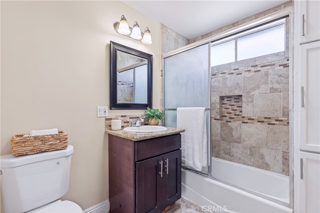 6127 Adenmoor Avenue