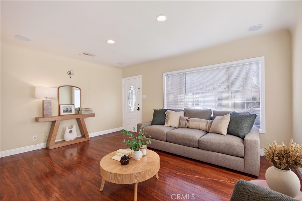 6127 Adenmoor Avenue