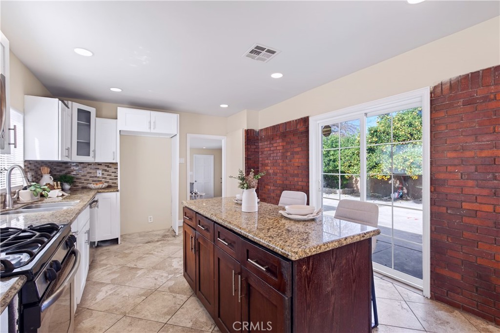 6127 Adenmoor Avenue