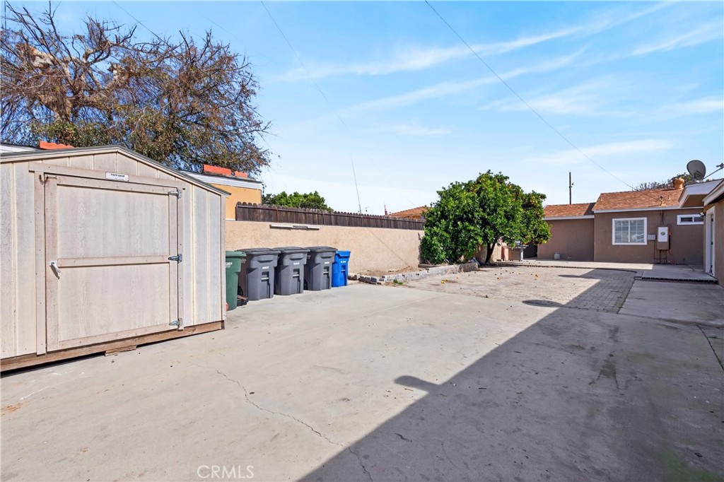 6127 Adenmoor Avenue