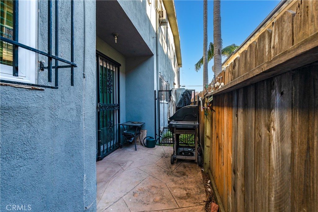 1273 E Appleton St 3