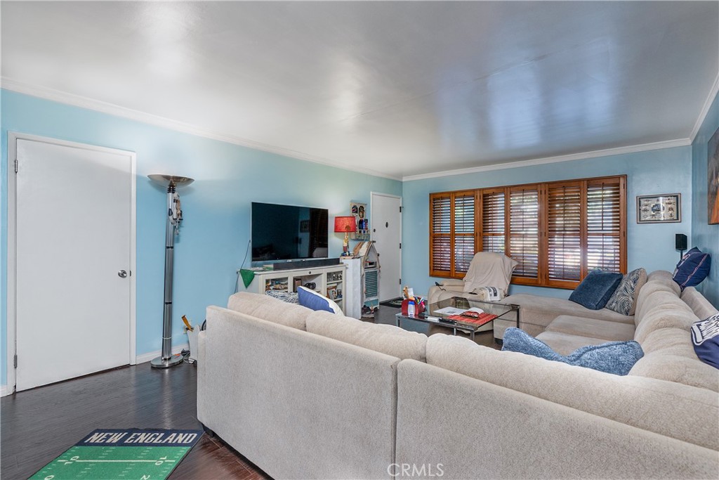 1273 E Appleton St 3