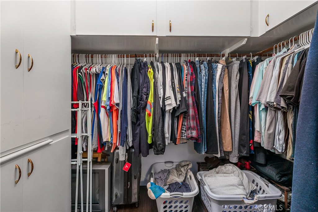 1273 E Appleton St 3