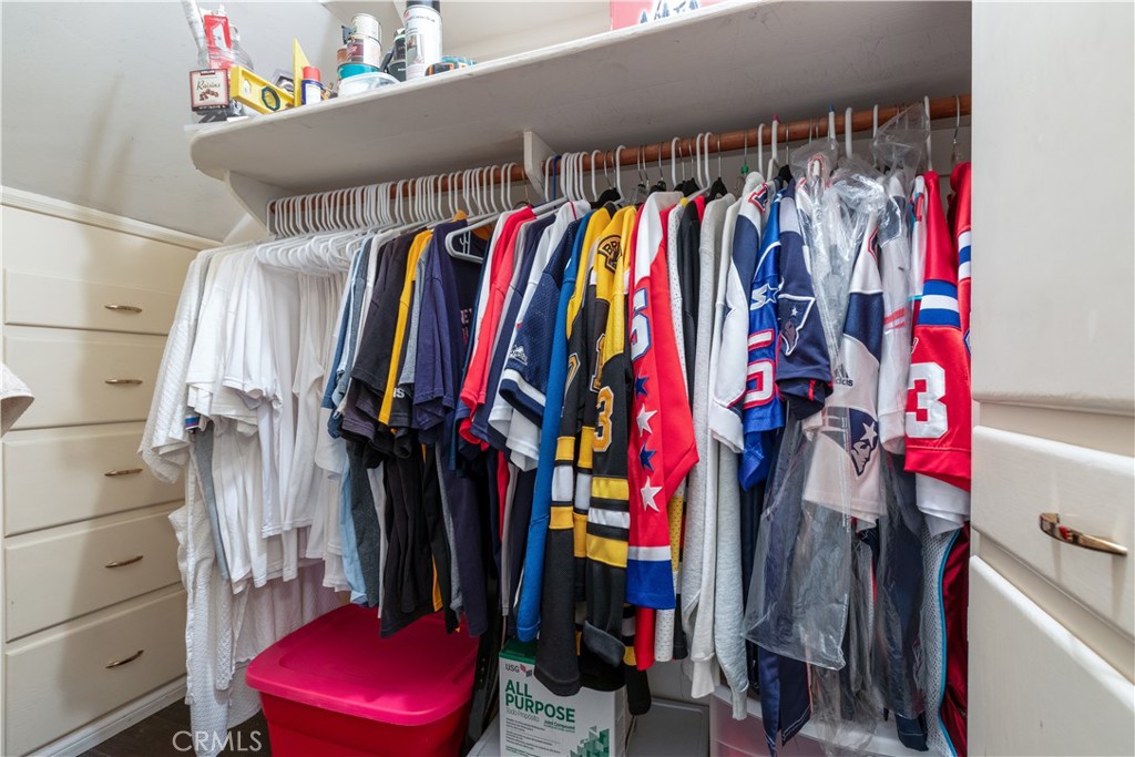 1273 E Appleton St 3