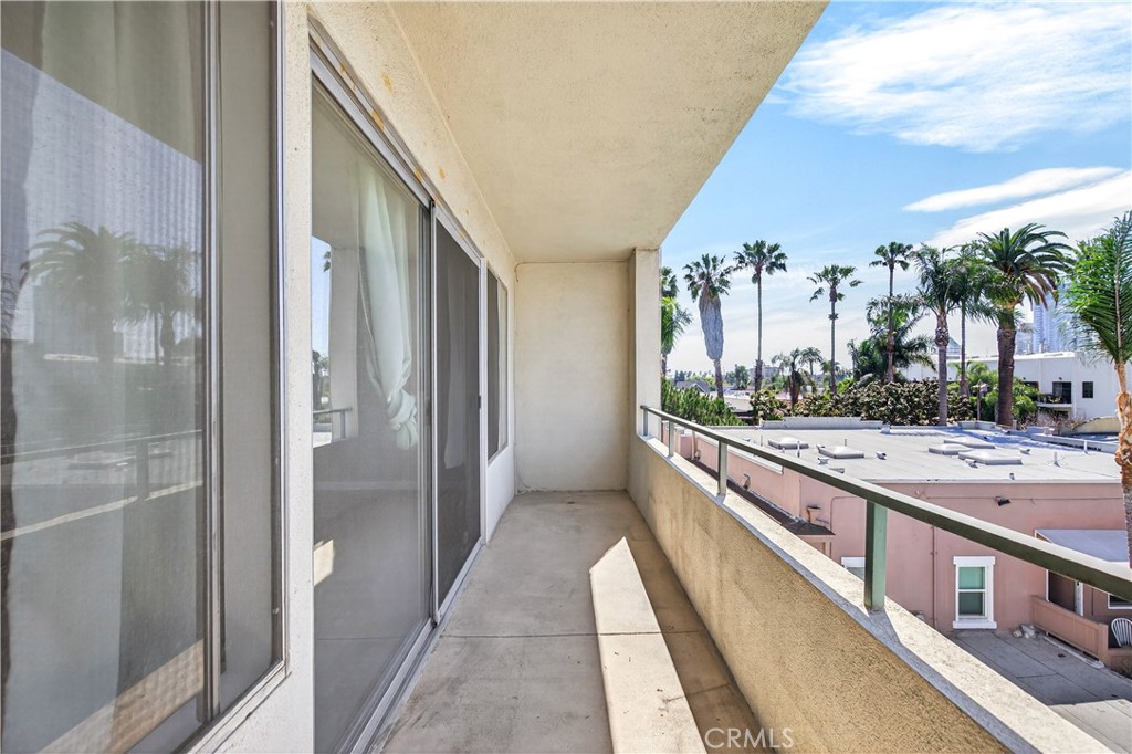 1187 East 3rd Street 305