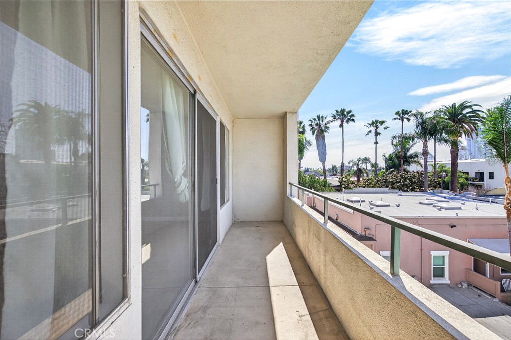 1187 East 3rd Street 305