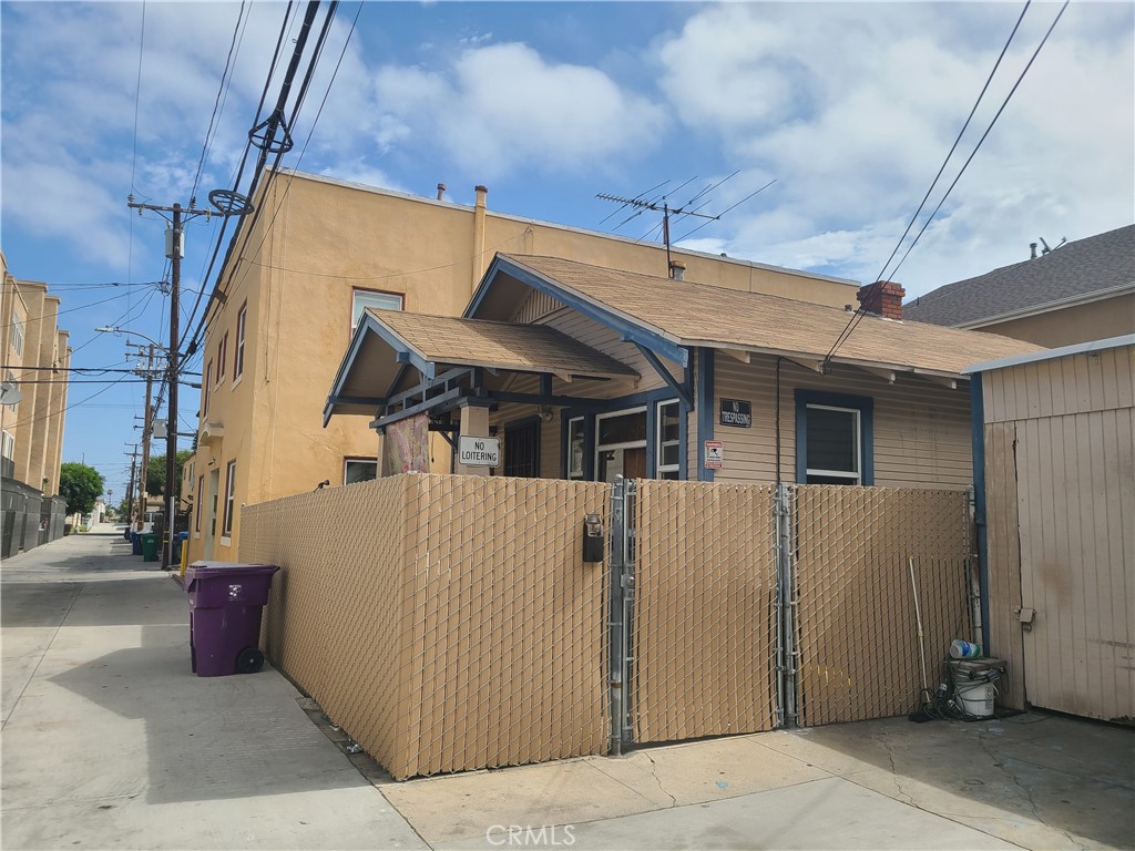 617 West 3rd Street