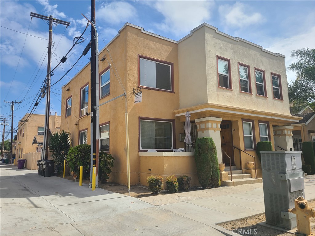 617 West 3rd Street