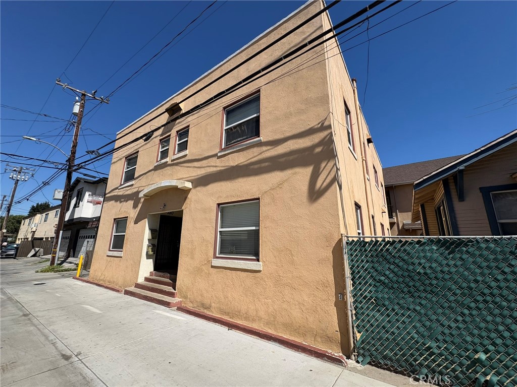 617 West 3rd Street
