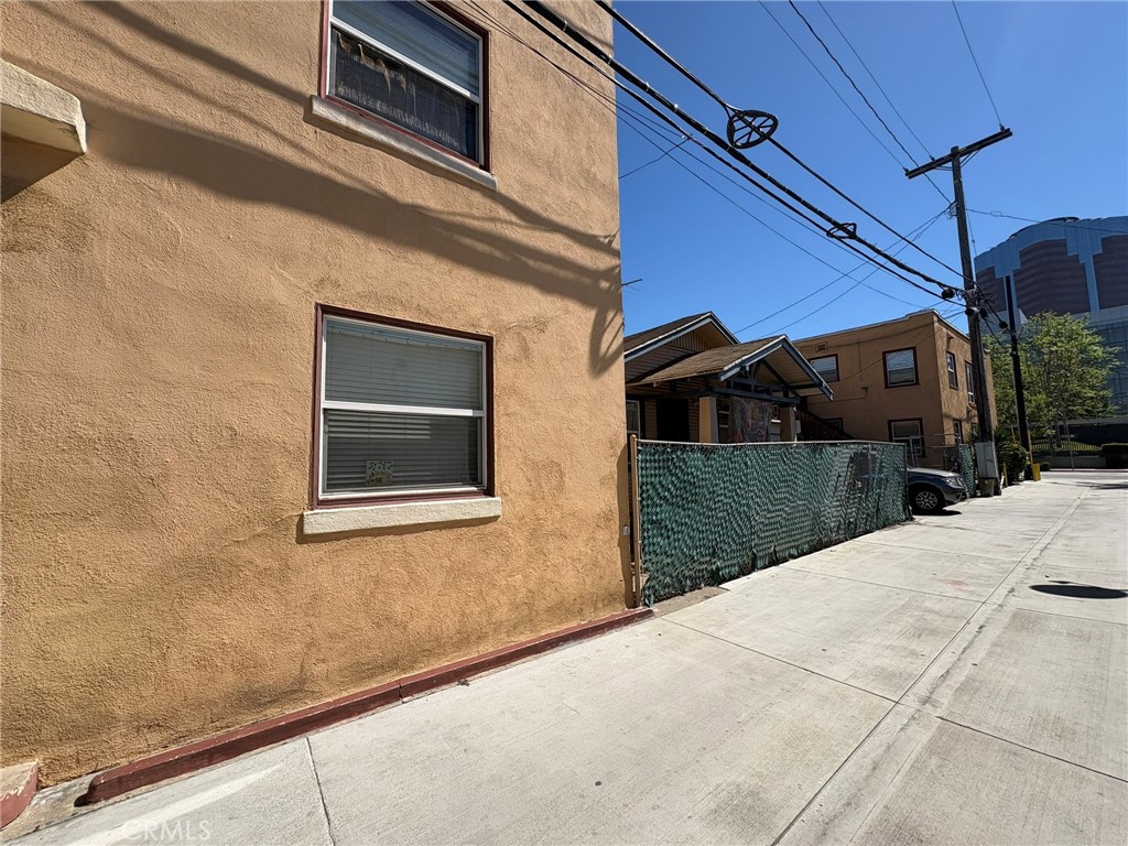 617 West 3rd Street