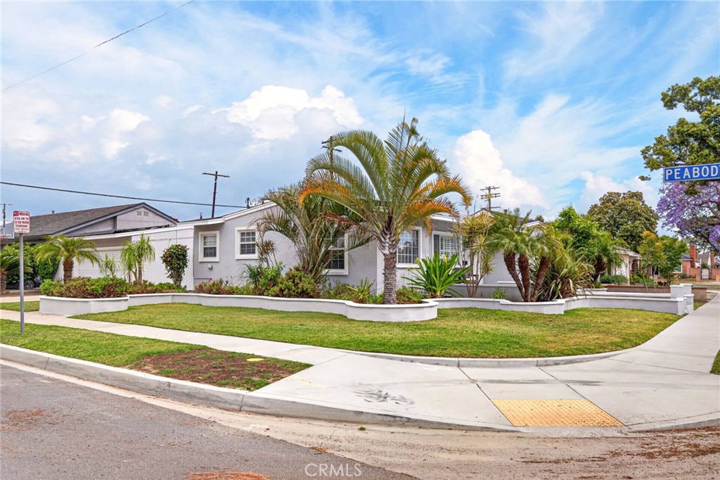 3616 N BellFlower Boulevard