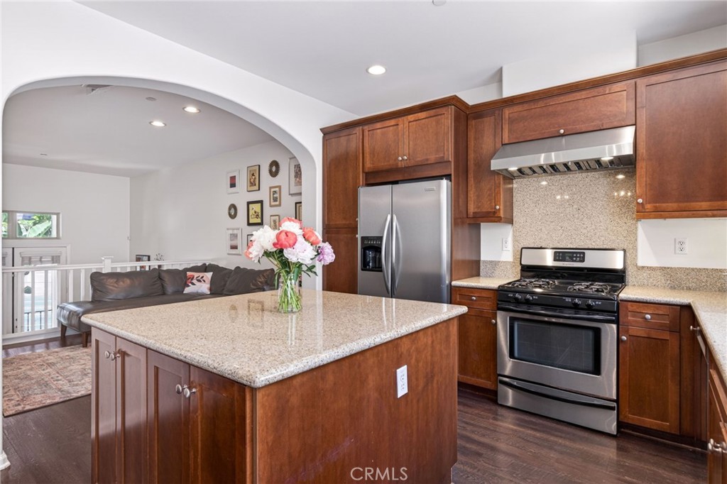 1750 Grand Avenue 6