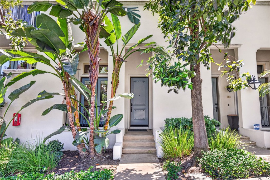 1750 Grand Avenue 6