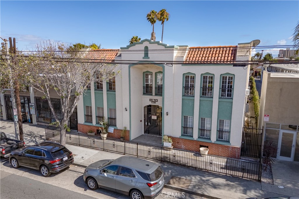 1738 East 4th Street Street 12