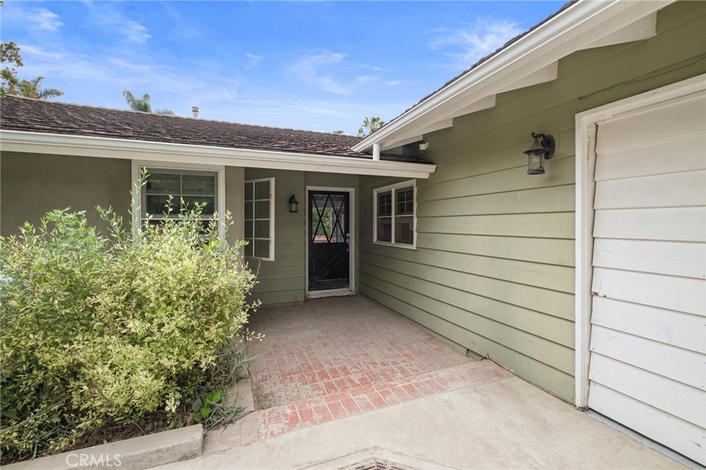 2641 Via Pacheco