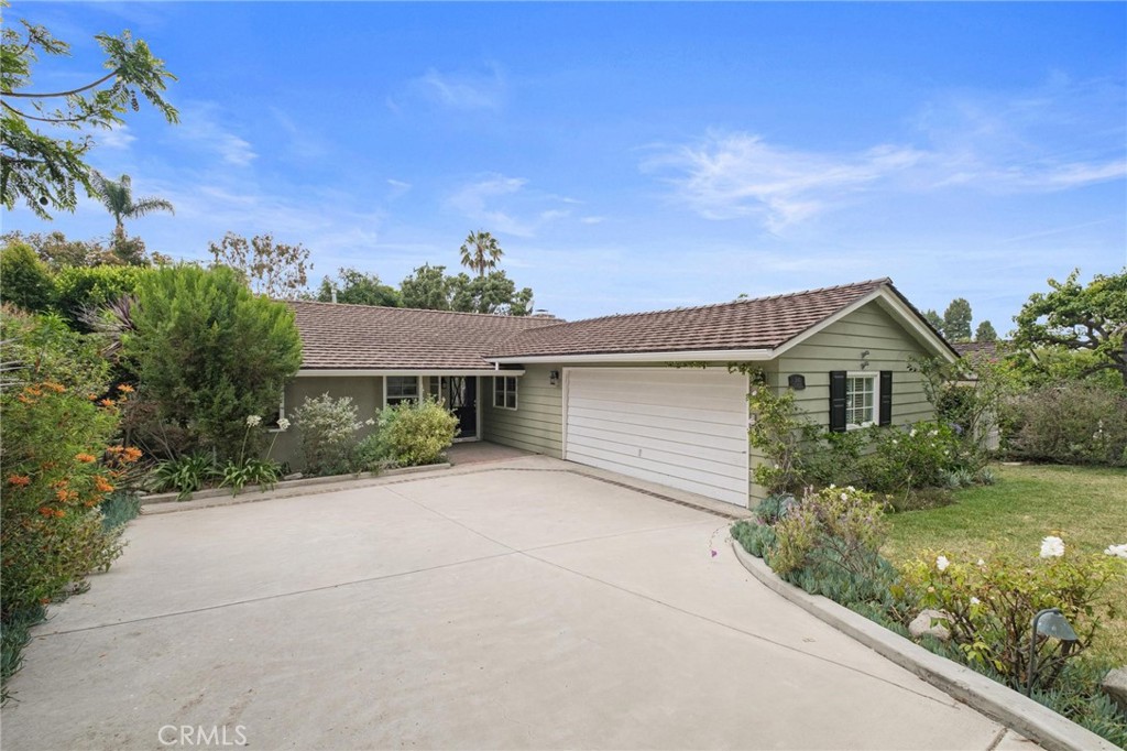 2641 Via Pacheco