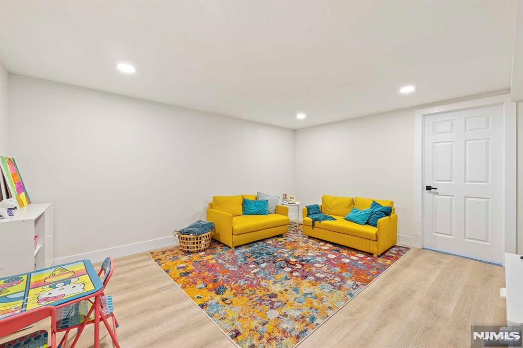 85 Morningside Avenue