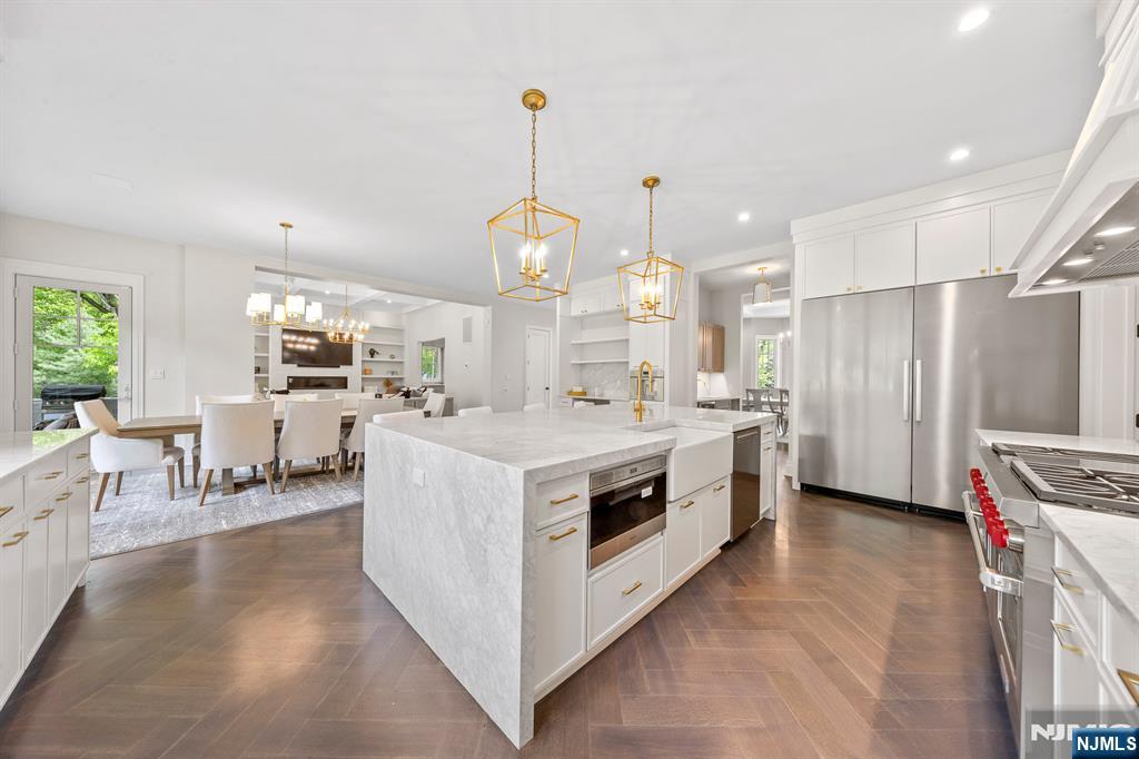 396 Knollwood Road