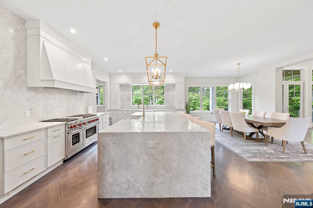 396 Knollwood Road