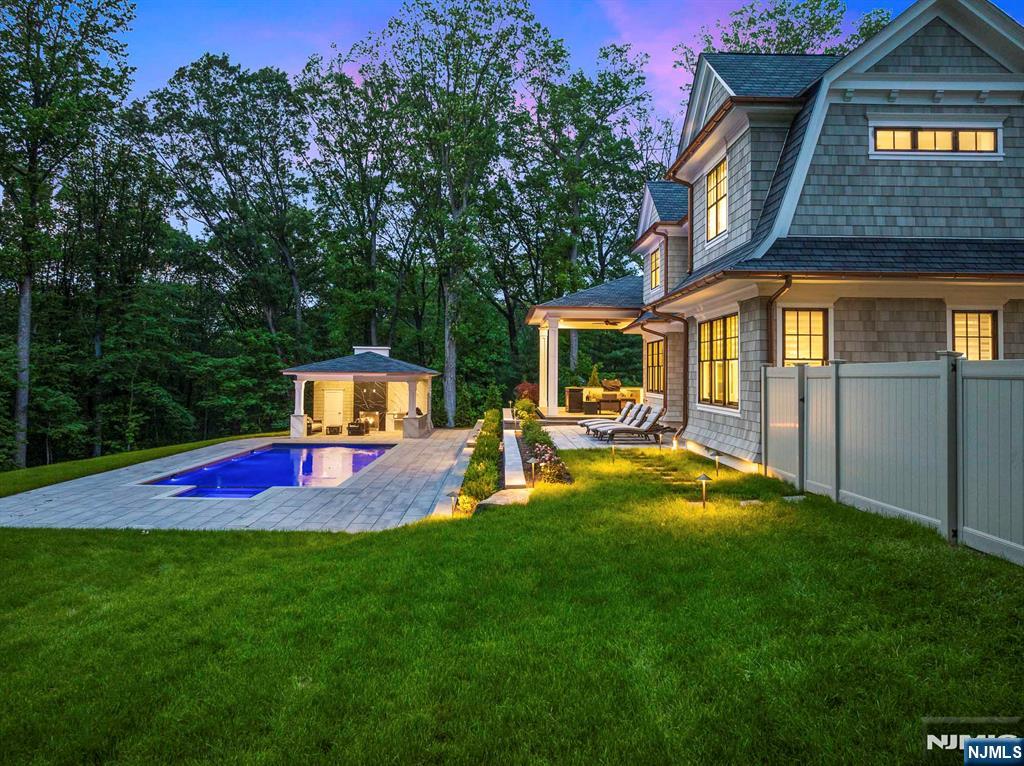 396 Knollwood Road