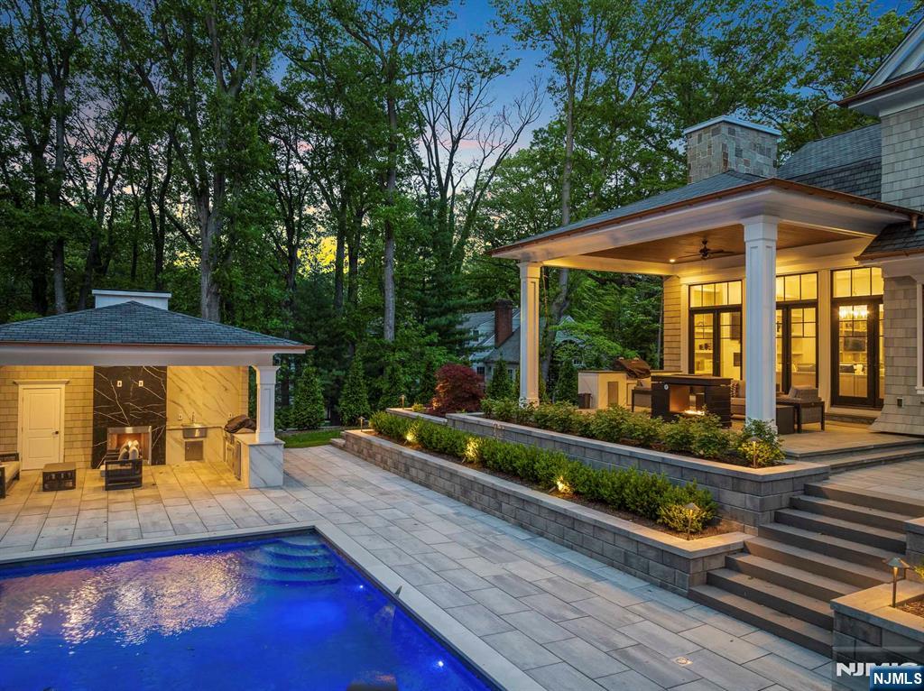 396 Knollwood Road