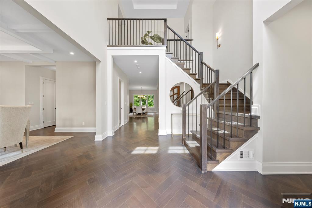 396 Knollwood Road