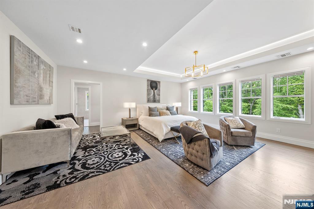 396 Knollwood Road